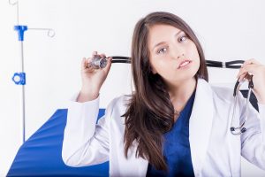 Karta EKUZ nie uprawnia do leczenia w prywatnych klinikach
